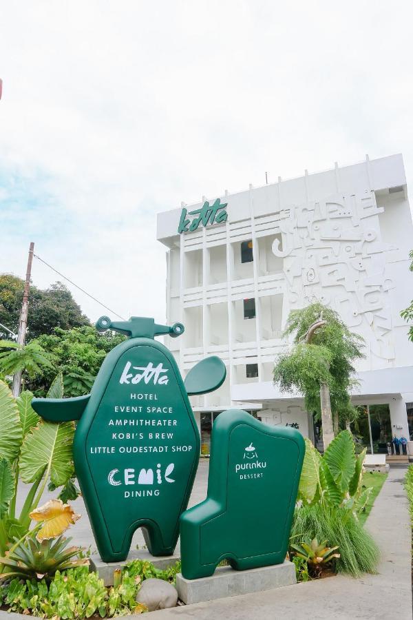 Kotta Hotel Semarang Exterior foto
